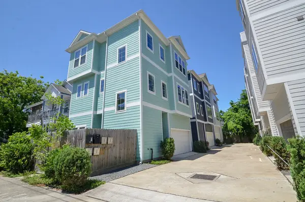 204 Burr Street #G, Houston, TX 77011