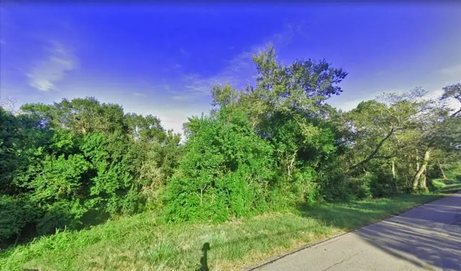 000 Bayou Drive, Alvin, TX 77511 - Image #2