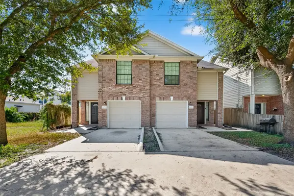 4502 Mallow Unit A, B Street, Houston, TX 77051