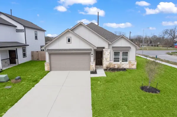 1135 Santee Ct, Rosharon, TX 77583