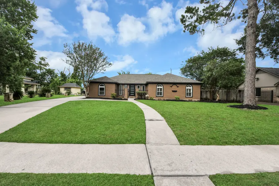 7822 Maple Tree Drive, Houston, TX 77088 - #3
