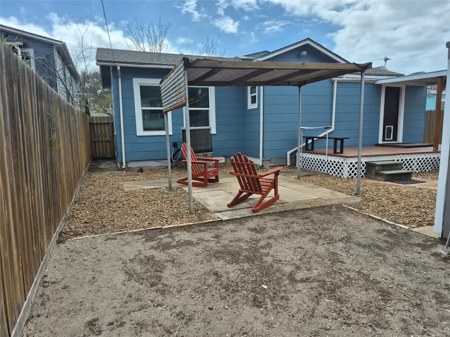 5120 Avenue S, Galveston, TX 77551 - #2