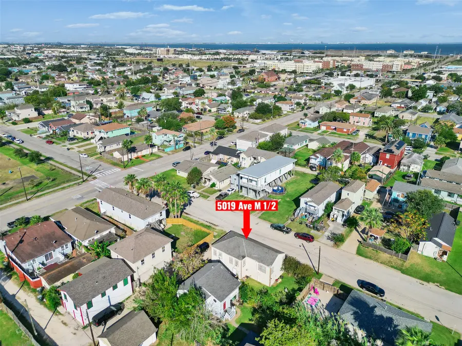 5019 Avenue M 1/2, Galveston, TX 77551 - #2