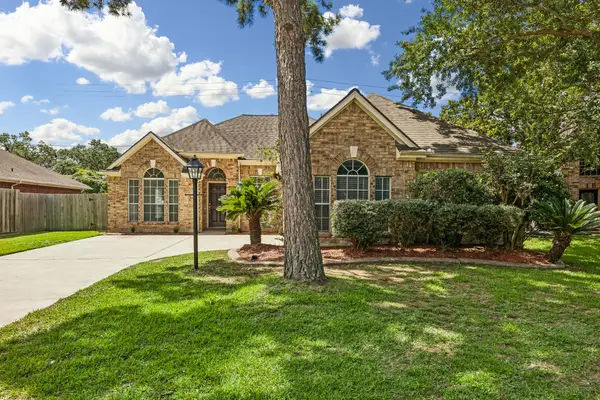 1929 Florida Drive, Seabrook, TX 77586