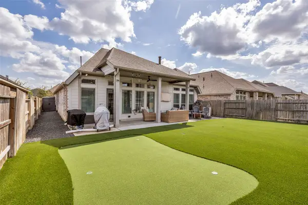 19422 Gray Mare Drive, Tomball, TX 77377