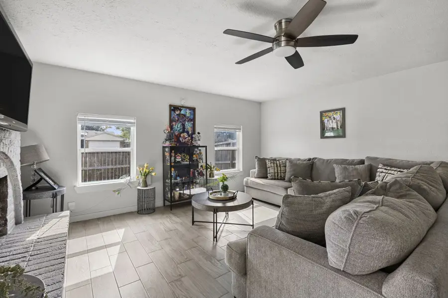 14622 Lea Valley Drive, Houston, TX 77049 - Image #3