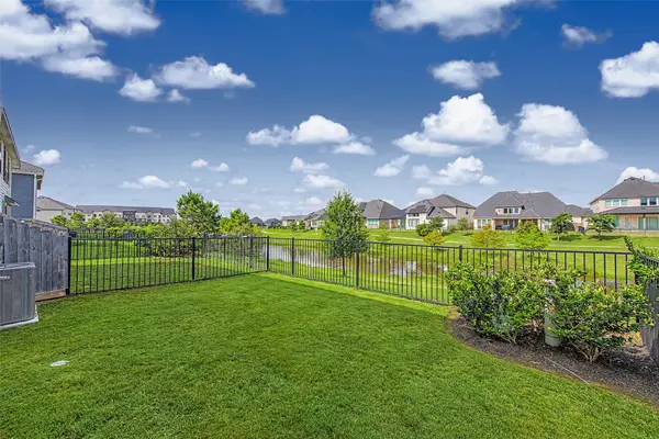 5630 Amber Brook Lane, Fulshear, TX 77441