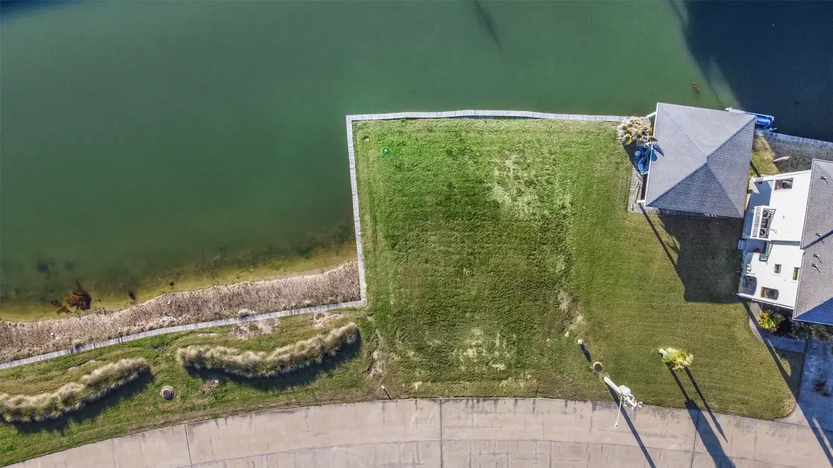 8 Fleming, Hitchcock, TX 77563 - #1