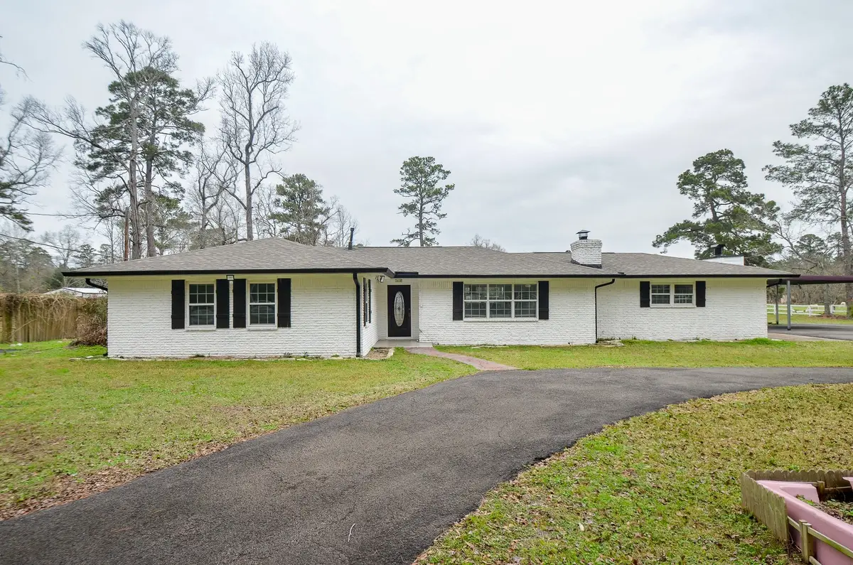 8810 Dogwood Drive, Tomball, TX 77375 - Image #1