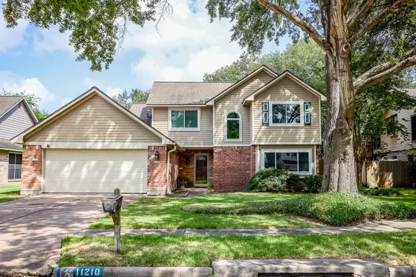 11210 Crayford Court, Houston, TX 77065