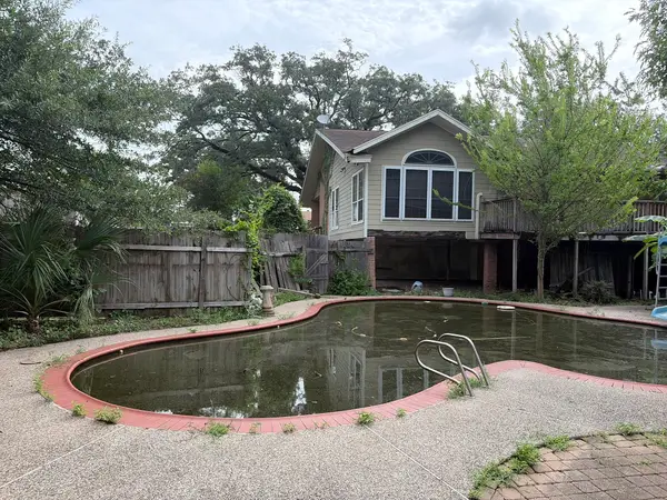 908 Westmont Drive, Houston, TX 77015