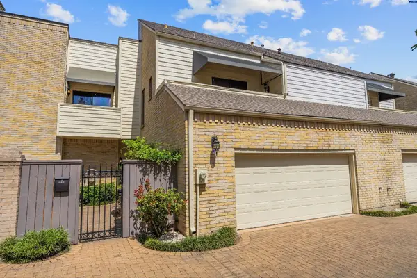 2118 Nantucket Drive #C, Houston, TX 77057