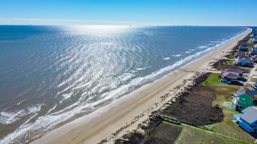 3093 Greg, Crystal Beach, TX 77650 - #3