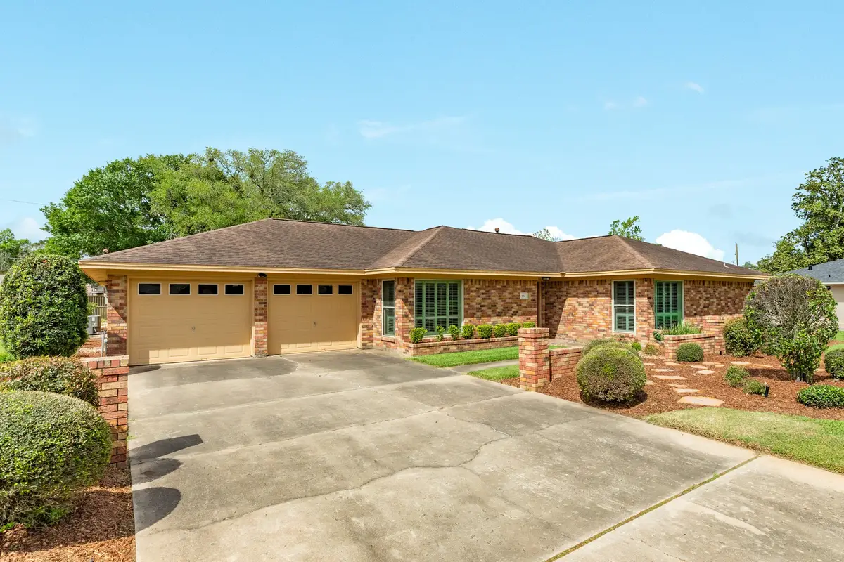 130 Nasturtium Street, Lake Jackson, TX 77566 - #1
