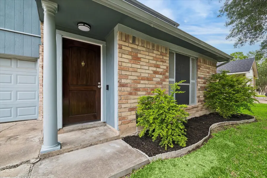 3706 Royal Manor Drive, Houston, TX 77082 - #2