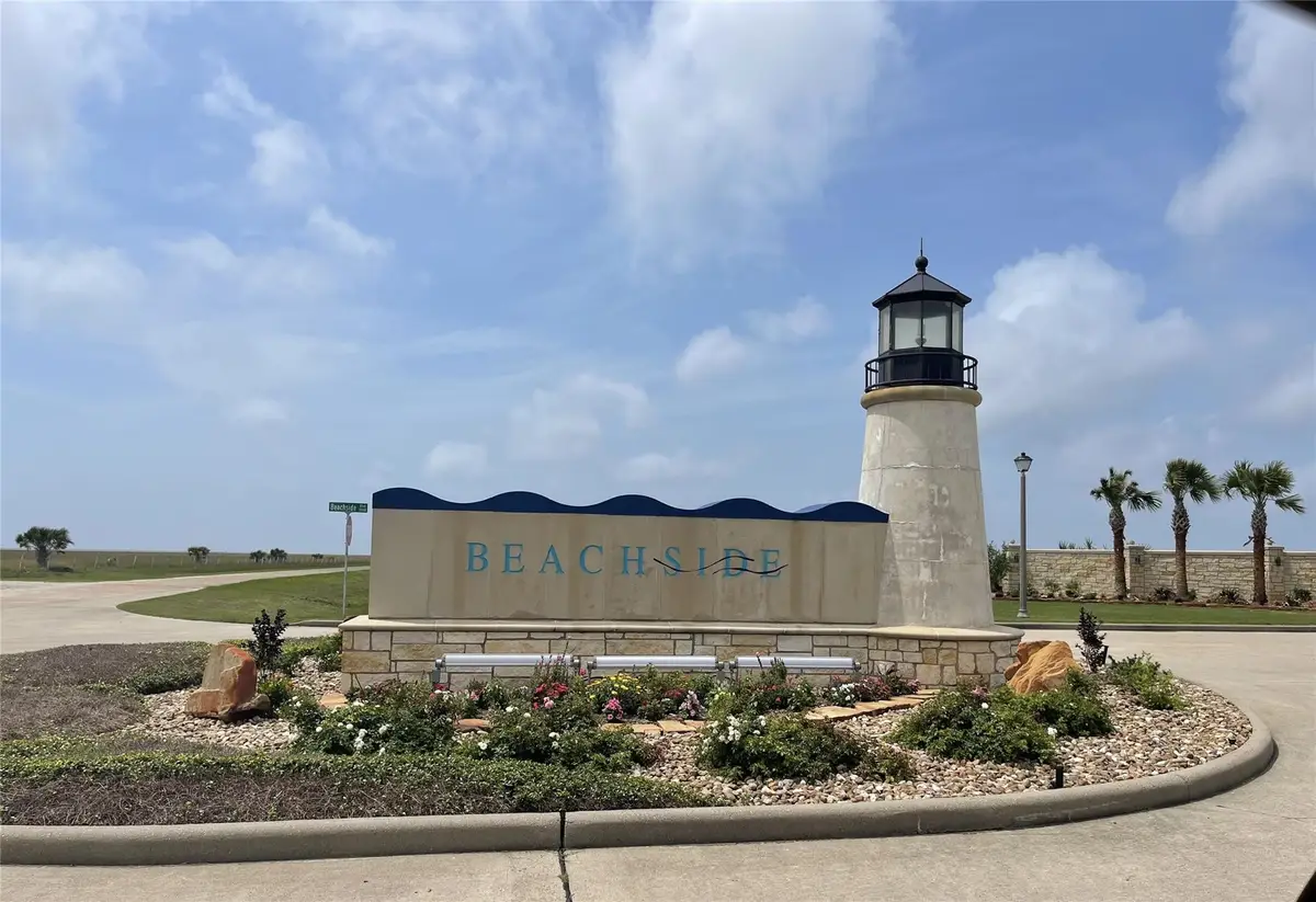 3050 Coastal Springs Loop, Palacios, TX 77465 - Image #1