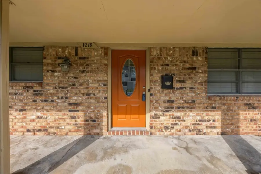 1218 S Booth Lane, Alvin, TX 77511 - #2