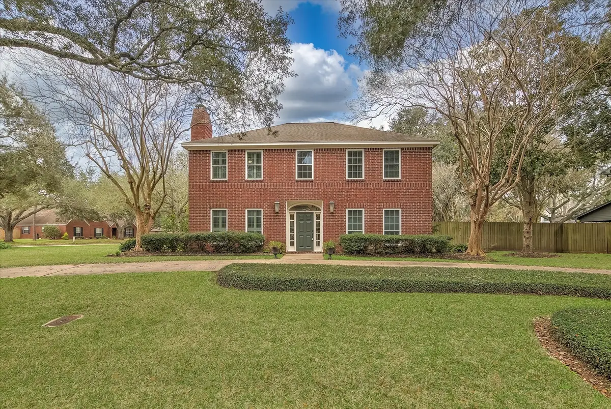 103 Strawberry Drive, Lake Jackson, TX 77566 - Image #1