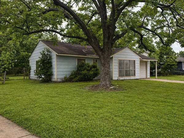 5707 Glenhurst Drive, Houston, TX 77033