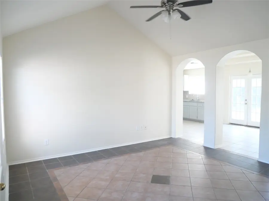 5510 Rio Alamo Street, Rosharon, TX 77583 - Image #3