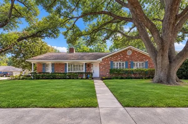 8403 Braes Meadow Drive, Houston, TX 77071