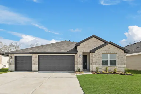 129 Wildflower Lane, Dayton, TX 77535