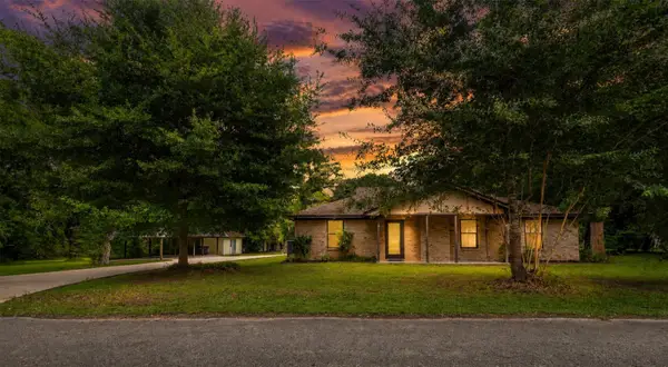 211 Brantley Lane, Magnolia, TX 77354