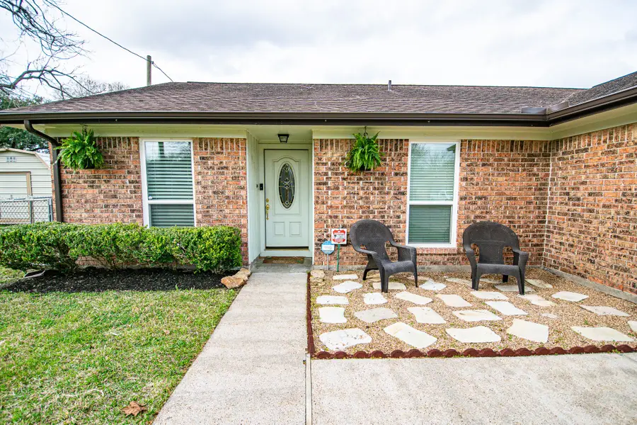 501 Southbend Drive, Alvin, TX 77511 - #2