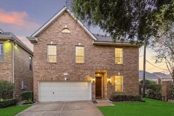 1315 Shady Villa Pine, Houston, TX 77055