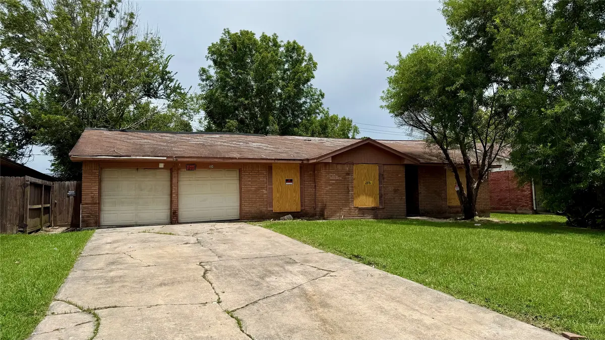 504 Pamela Drive, Baytown, TX 77521 - #1