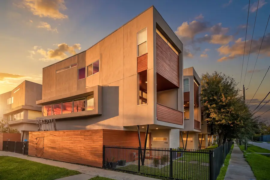 1703 Beall Street, Houston, TX 77008 - #2