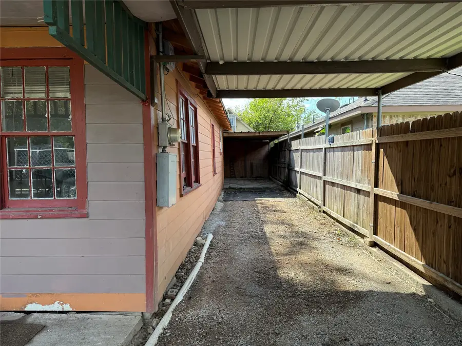 7952 Cinderella Street, Houston, TX 77028 - Image #2