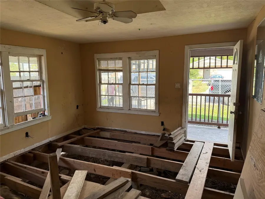 7952 Cinderella Street, Houston, TX 77028 - Image #3