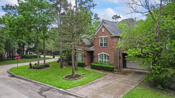 66 Chamomile Court, The Woodlands, TX 77382