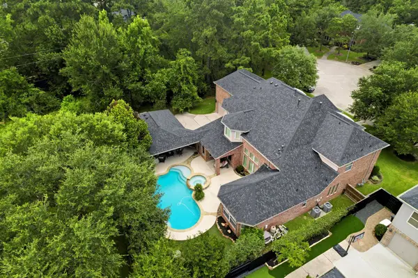1319 Regal Shores Court, Kingwood, TX 77345