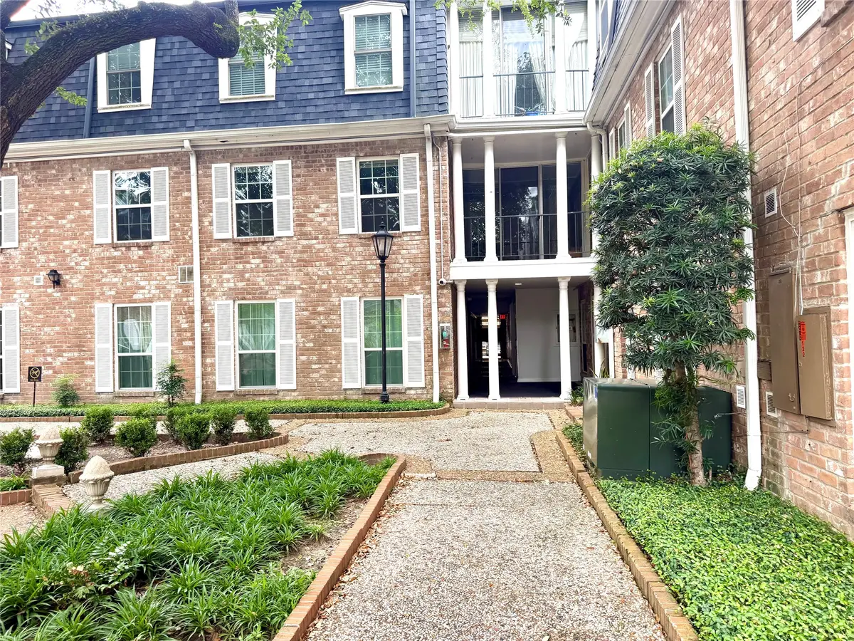 359 N Post Oak Lane #118, Houston, TX 77024 - #1