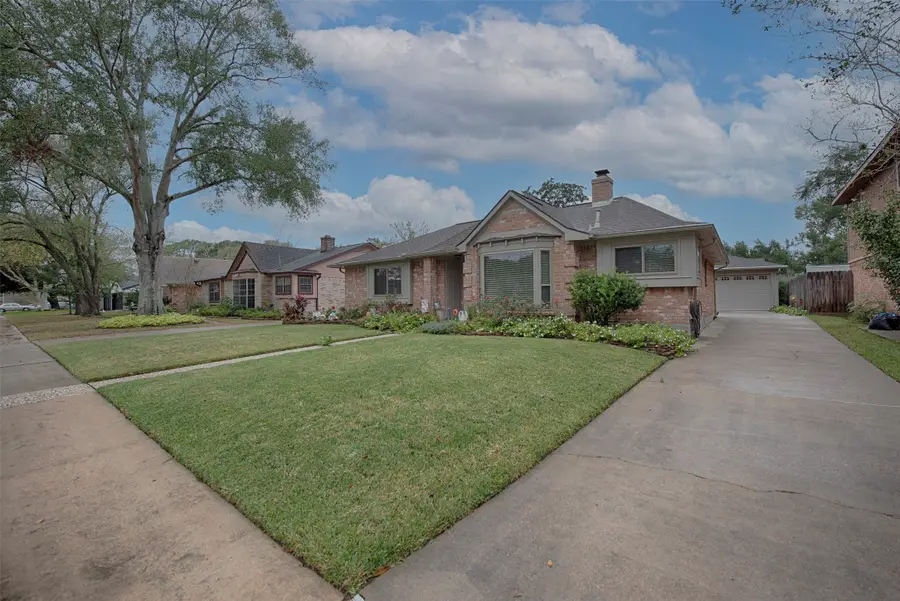 15610 Lone Tree Drive, Houston, TX 77084 - Image #3