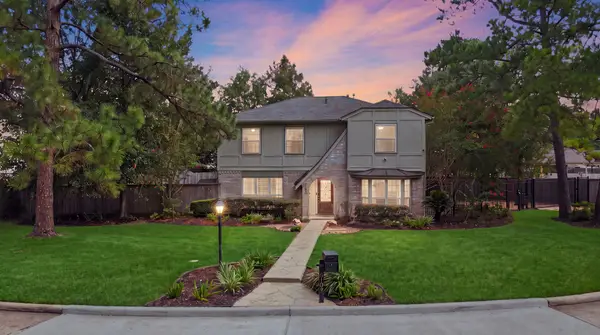 8102 Durklyn Lane, Houston, TX 77070