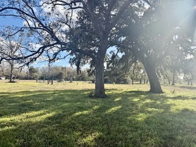 2108 County Road 740, West Columbia, TX 77486 - Image #2