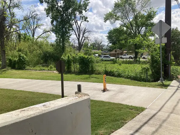 5004 Falls Street, Houston, TX 77026