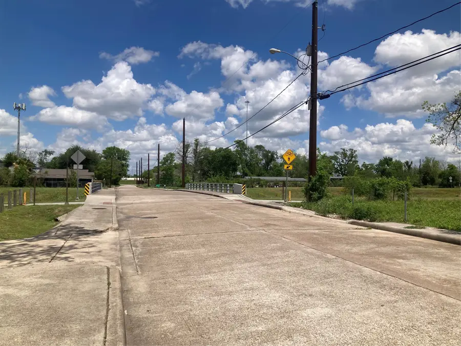 5004 Falls Street, Houston, TX 77026 - #2