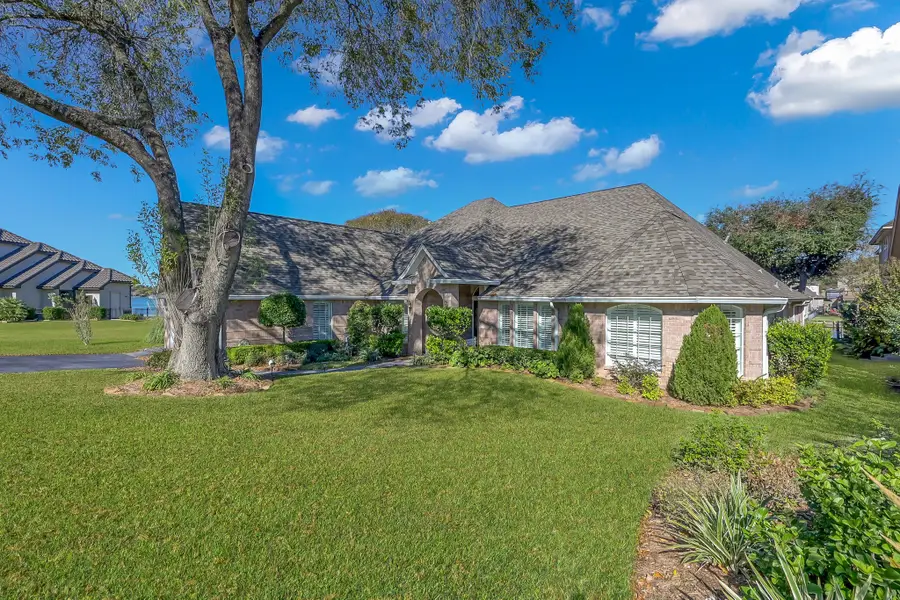 107 W Lake Street, Conroe, TX 77356 - Image #2