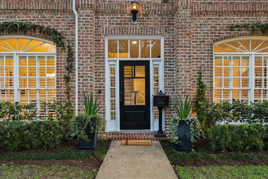 4025 Villanova Street, West University Place, TX 77005 - #2