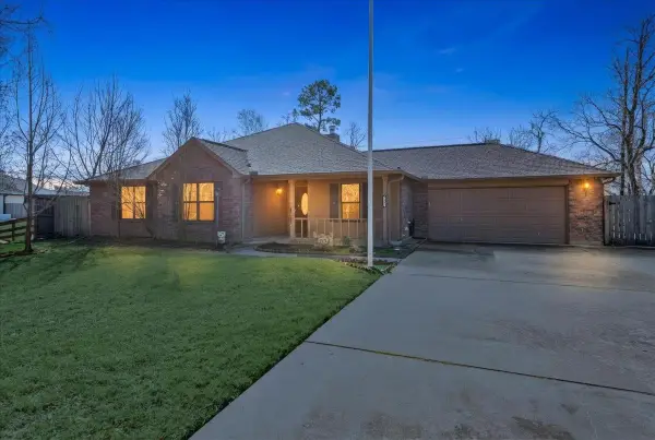 5815 Weisinger Drive, Magnolia, TX 77354