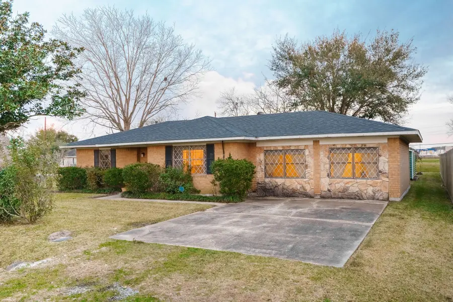 5816 Pastel Avenue, Port Arthur, TX 77640 - Image #2