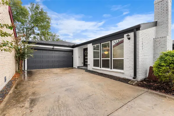 11207 Wood Lodge Drive, Houston, TX 77077
