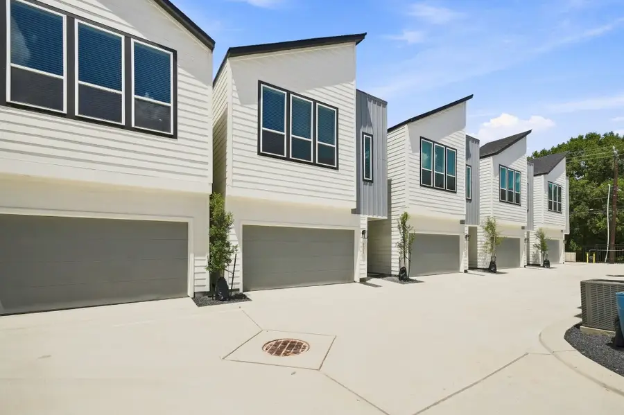6055 Cebra Street, Houston, TX 77091 - #2