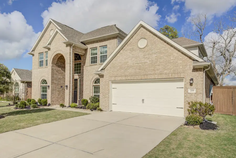 219 Bentwater Lane, Clute, TX 77531 - #3