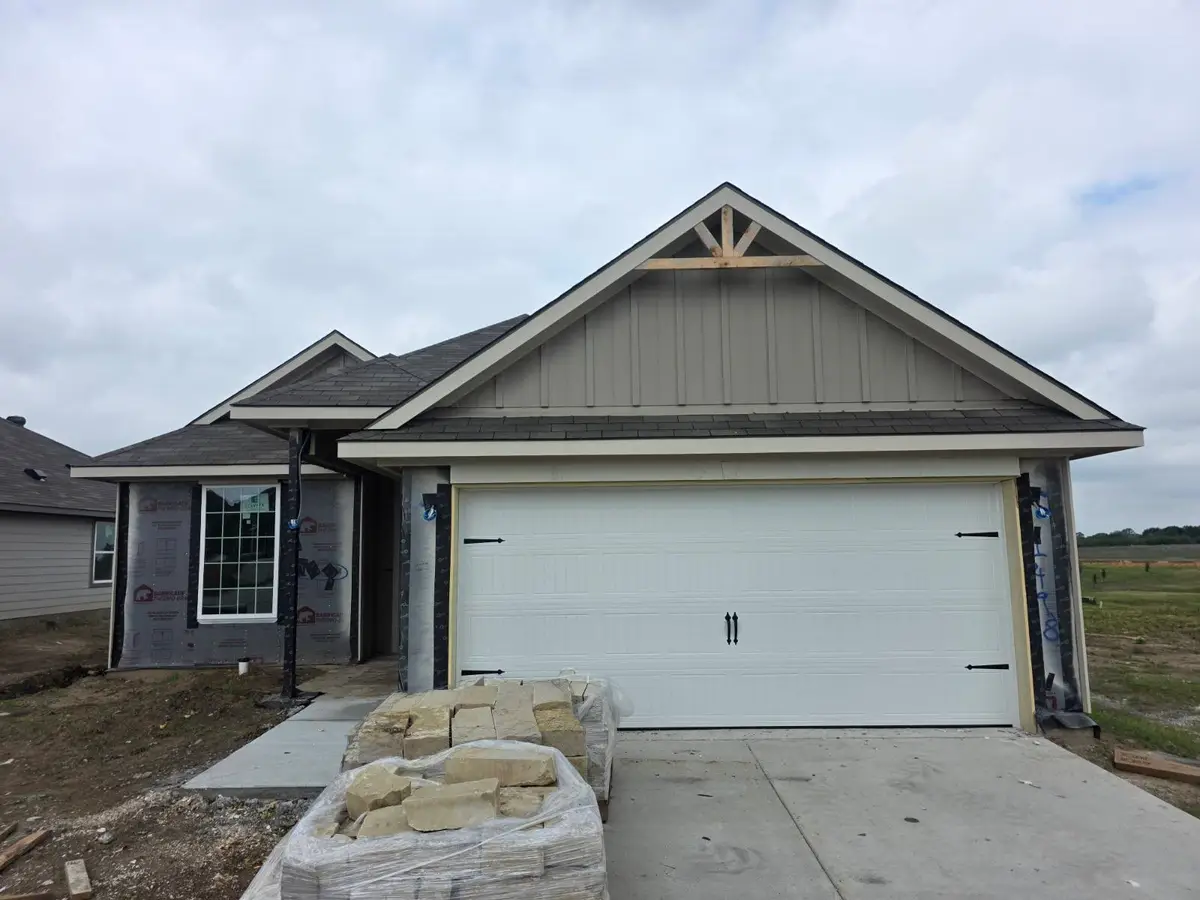 1498 Lake Ridge Drive, Brenham, TX 77833 - #1