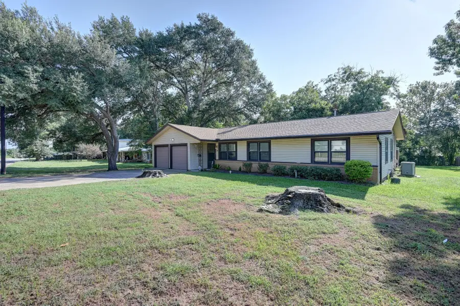 201 S Dixie Street, Brenham, TX 77833 - #3